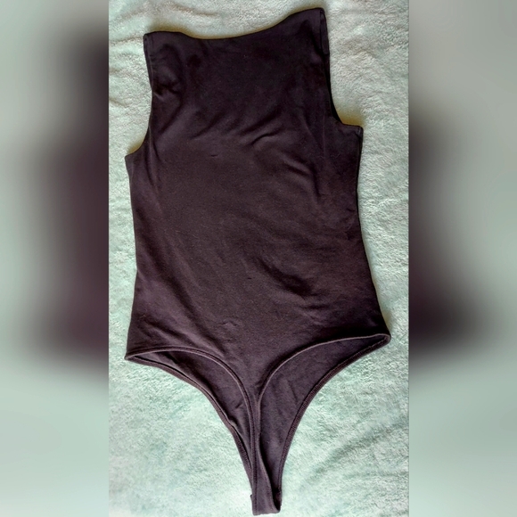 Abercrombie & Fitch, SET of 2 Bodysuits, Olive Green & Black, Size Medium, GUC - Picture 11 of 14